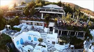 In the complex of apolis,located in the area of petroupoli in the north athens, beerary is fine beer restaurant. Estiatorio
