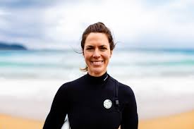 Lily chee topless pushed me for additional funds, failed to