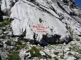 Hardshelljacken für damen bieten zuverlässigen wetterschutz beim wandern, trekking, radfahren und bergsteigen. Civetta Normalweg Via Normale Bergsteigen Com