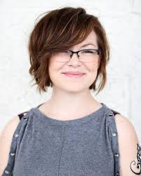 Die besten Frisuren für quadratische Gesichter