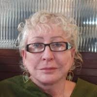 Lesley Bentley's Instagram, Twitter & Facebook