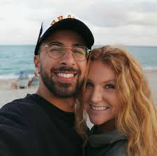 Kieran Sweetman and Avery Coulter's Wedding Website