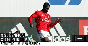 A Equipa De Juvenis Do Benfica Empatou Hoje Com O Sporting 1 1 Em Jogo Realizado No Caixa Futebol Campus O Golo Do Benfica Foi Marcado Sporting Empata Futebol