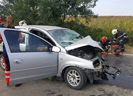 Images from the scene show the wreckage. News Alert Foto Accident Cumplit In JudeÈ›ul BacÄƒu Un BÄƒrbat È™i O Femeie Au Murit NevinovaÈ›i Unu Pe Trotus