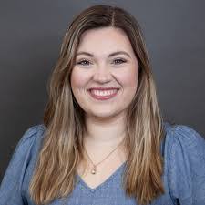 Sandy Dombrowski's Instagram, Twitter & Facebook