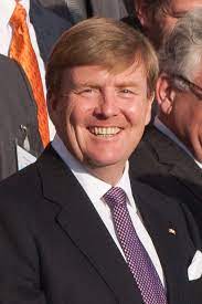 De prins is getrouwd met prinses máxima en. Bestand Willem Alexander Wiesbaden Kurhaus Portrait Jpg Wikipedia