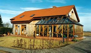 Holzhaus Vom Selbstbauhaus Bis Schlusselfertig Holzhaus Haus Haus Bauen