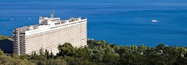 5,883 likes · 17 talking about this · 517 were here. Gostinica Yalta Inturist 4 Rossiya Krym Yalta Ceny Na Tury I Opisanie Otelya