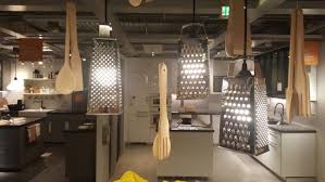 Les originales de la volaille déclinent le sandwich au poulet façon quesadilla, ou les gaufres au poulet, bacon et crudités. Une Suspension De Cuisine Ikea Diy Tres Originale Pour Moins De 10