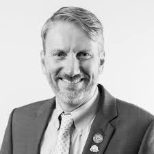 Brett Bushnell's Instagram, Twitter & Facebook