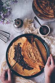 Crepes A La Farine De Petit Epeautre De Confit Banane