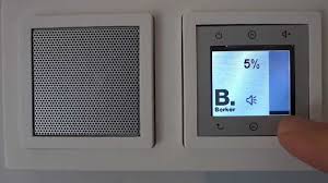 Das unterputz einbauradio eignet sich nicht nur für das badezimmer, sondern auch für jeden anderen raum im haus. Berker Unterputz Radio Touch Youtube