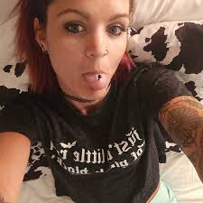 Which do you prefer white christmas lights or colored christmas lights?  🎄💡🎅