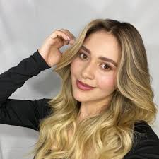 Dani Junco 💜 (@DaniiiJunco)