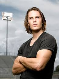 So when he debuted a super short buzz cut in 2011, fans were pretty surprised. Friday Night Lights Taylor Kitsch Milks The Clock Vanity Fair