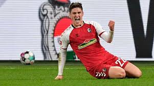 Roland sallai fm 2019 profile, reviews, roland sallai in football manager 2019, sc freiburg, hungary, hungarian, magyar, bundesliga, roland sallai fm19 attributes. Roland Sallai Der Matchwinner Des Sc Freiburg Baden Online Nachrichten Der Ortenau Offenburger Tageblatt