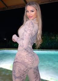Mariana Morais - Free pics, galleries & more at Babepedia