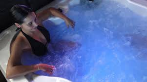 Fate il bagno alla temperatura che preferite ma evitate gli eccessi: Posso Fare L Idromassaggio Anche Se Sono Incinta