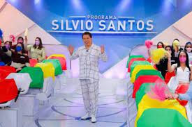 O registro foi feito pela filha de silvio santos, rebeca abravanel, que comemorou. Kkxjirkrkj1pmm