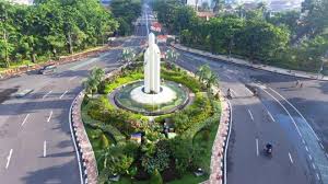 Maybe you would like to learn more about one of these? Ikon Surabaya Monumen Bambu Runcing Juga Akan Dibuat Air Mancur Berkabut Surya Travel