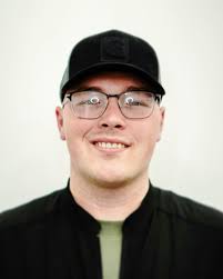 Welcome Lance Ouellette, the newest addition to Virtue Barber Company! 4  years behind a chair Lance is a highly skilled and talented barber with a  passion for delivering exceptional grooming experiences. With