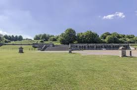 Enter your dates and choose from 98 hotels and other places to stay. Crystal Palace Park