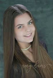 Isabella Whaley's Instagram, Twitter & Facebook