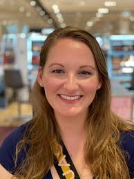 Laura Pimentel's Instagram, Twitter & Facebook