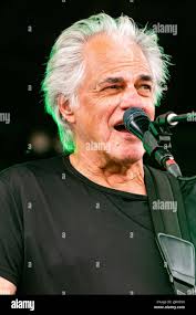 Bill henderson hi-res stock photography and images