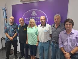 Paraná: el Bloque de Concejales de LLA recibió al Centro de Veteranos de  Paraná