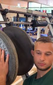 ! I can’t believe there’s people doing this to get cauliflower ear 🏋️🤯👂😂