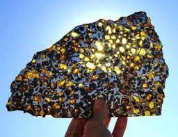 Historia el misterio de los esqueletos envueltos en joyas en catacumbas Geologia In Foco Meteorito Palasitos