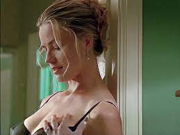 Elisabeth Shue revealing her breasts in slow motion | xHamster