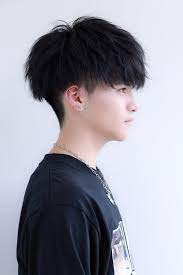 アジェッシュマッシュ 耳掛けショート 一覧 美容室 lipps リップス 原宿 表参道 銀座 吉祥寺 二子玉川 大宮のヘアサロン クールなヘアスタイル 男性の髪 薄毛