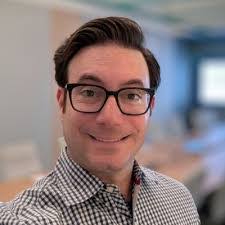 Renee Beale's Instagram, Twitter & Facebook