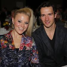 Learn details about miriam neureuther net worth, biography, age, height, wiki. Felix Neureuther Und Miriam Gossner Werden Eltern Stern De