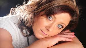 Farrah Wilkinson's Instagram, Twitter & Facebook