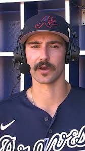 Amber Dewalt's Instagram, Twitter & Facebook