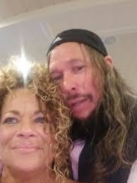 Shane Huff's Instagram, Twitter & Facebook