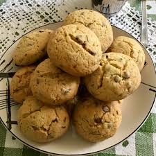 Impastare la pasta madre con l'olio, aggiungervi la farina di nocciole, la farina, sale e pepe e riprendete il salsicciotto di pasta e togliete il film alimentare, tagliate dei biscotti di circa 3 cm di. Cookies Con Esubero Di Pasta Madre Tushi