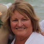 Donna Hannaford's Instagram, Twitter & Facebook