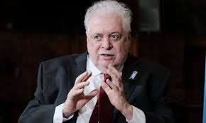 The draft bill was passed with 131 votes in favor, 117 against and six abstentions. Gines Gonzalez Garcia Anuncio Que En Abril Llegaran 22 400 000 Dosis De La Vacuna De Astrazeneca El Economista