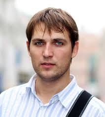 Best haircuts for men with round faces 1. 60 Best Male Haircuts For Round Faces Be Unique In 2021