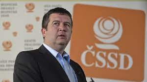 Jan hamáček je jedním z favoritů na post nového předsedy české strany sociálně demokratické. Umirneny Pilot I Zabavny Spolecnik Hamacek Neumi Bouchat Do Stolu Ale Okamuru Usadit Zvladne Hospodarske Noviny Ihned Cz