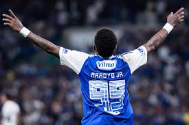 Cruzeiro atropela o Corinthians, confirma vaga direta na Libertadores e  vive noite de gala no Mineirão - VAVEL Brasil