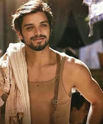 Os dois têm compartilhado fotos de tirar o fôlego nas redes sociais. Rodrigo Simas Como Ernesto Rodrigo Simas Felipe Simas Atriz Brasileira