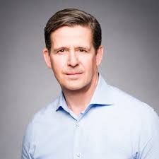 Keith Llewellyn's Instagram, Twitter & Facebook