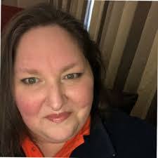 Lisa Swope's Instagram, Twitter & Facebook