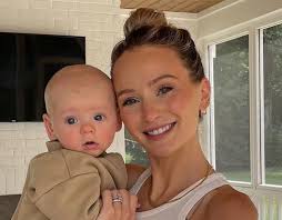 The Bachelor': Lauren Bushnell Opens Up On Her Anxiety Post Pregnancy