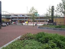 With over 207 train and coach companies in and across 44 countries including eurostar, see where you can go from. File Station Zwijndrecht 2 Jpg Wikimedia Commons